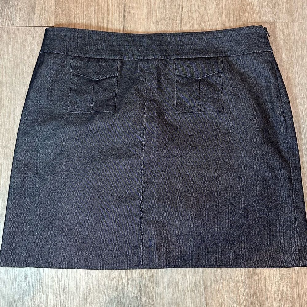 Old navy short skirt, size 10  - Picture 2 of 5